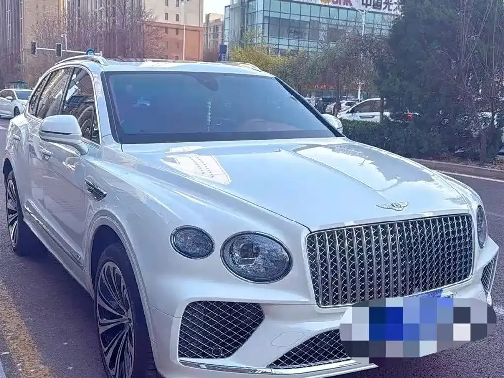 Bentley Bentayga 2023 из CN, фото 6