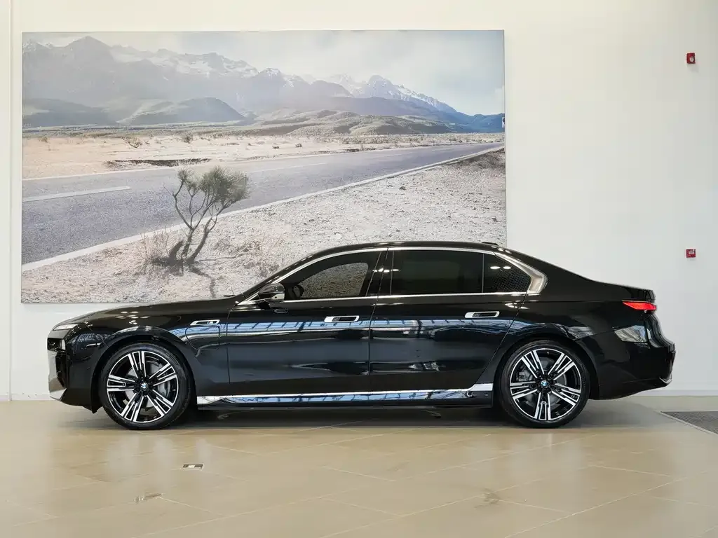 BMW i7 2025 из CN, фото 5