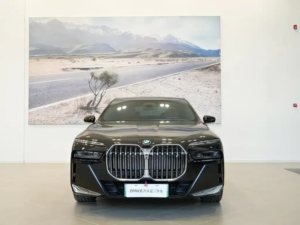 BMW i7 2025 из CN, фото 3