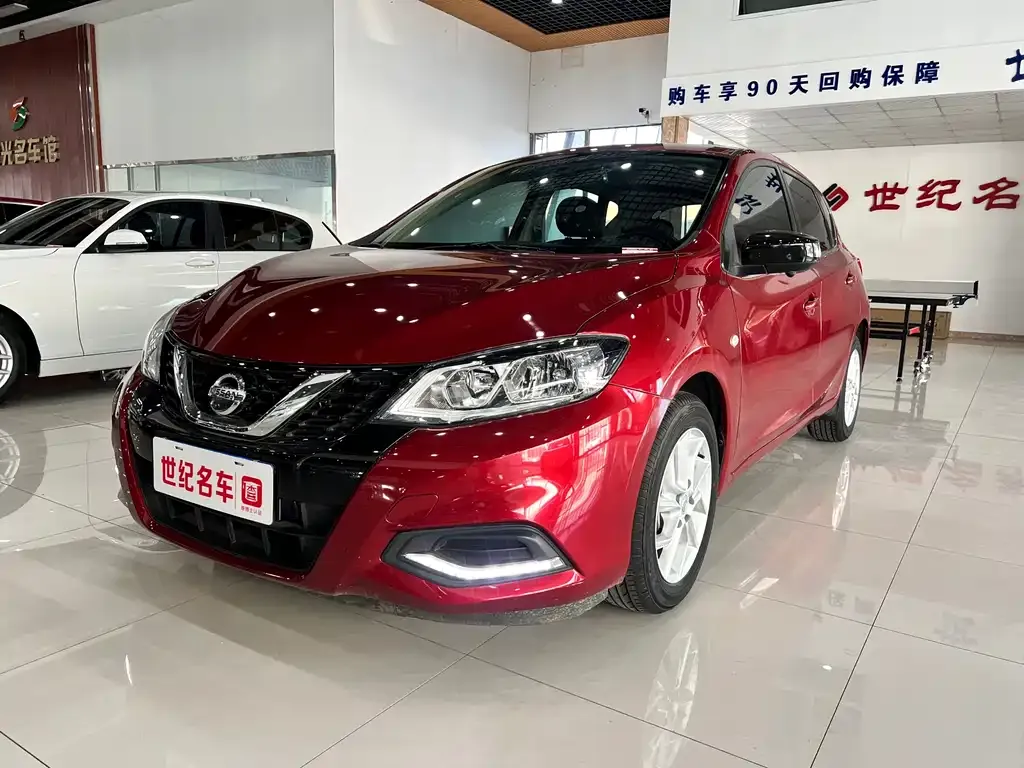 Nissan Tiida 2023 из CN, фото 1