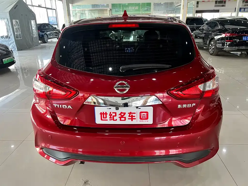 Nissan Tiida 2023 из CN, фото 10