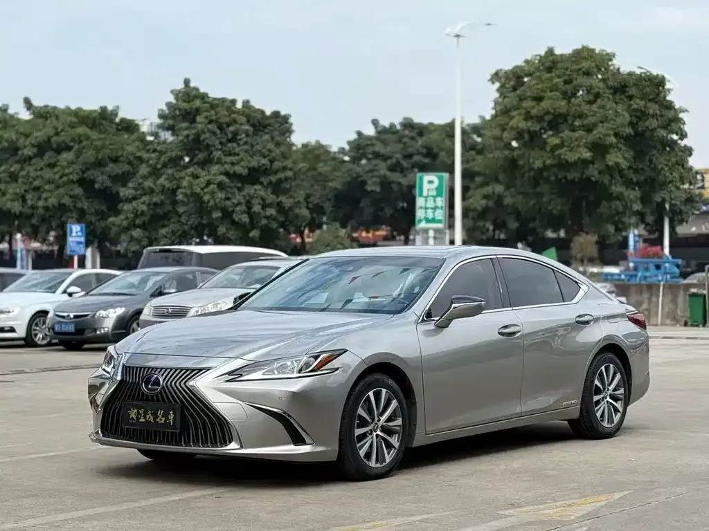 Lexus ES 2021 из CN, фото 1