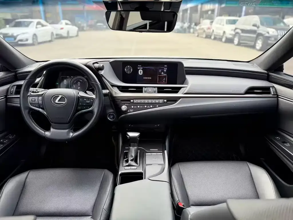Lexus ES 2021 из CN, фото 7