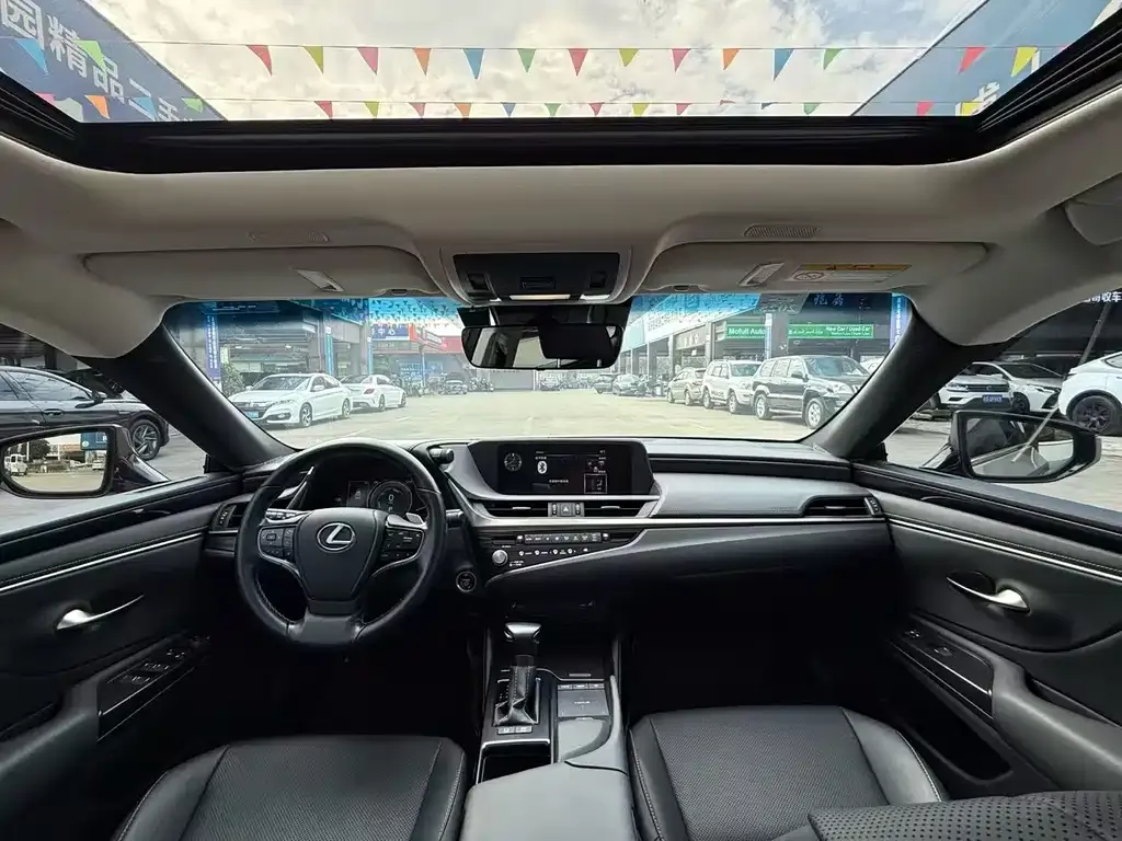 Lexus ES 2021 из CN, фото 10