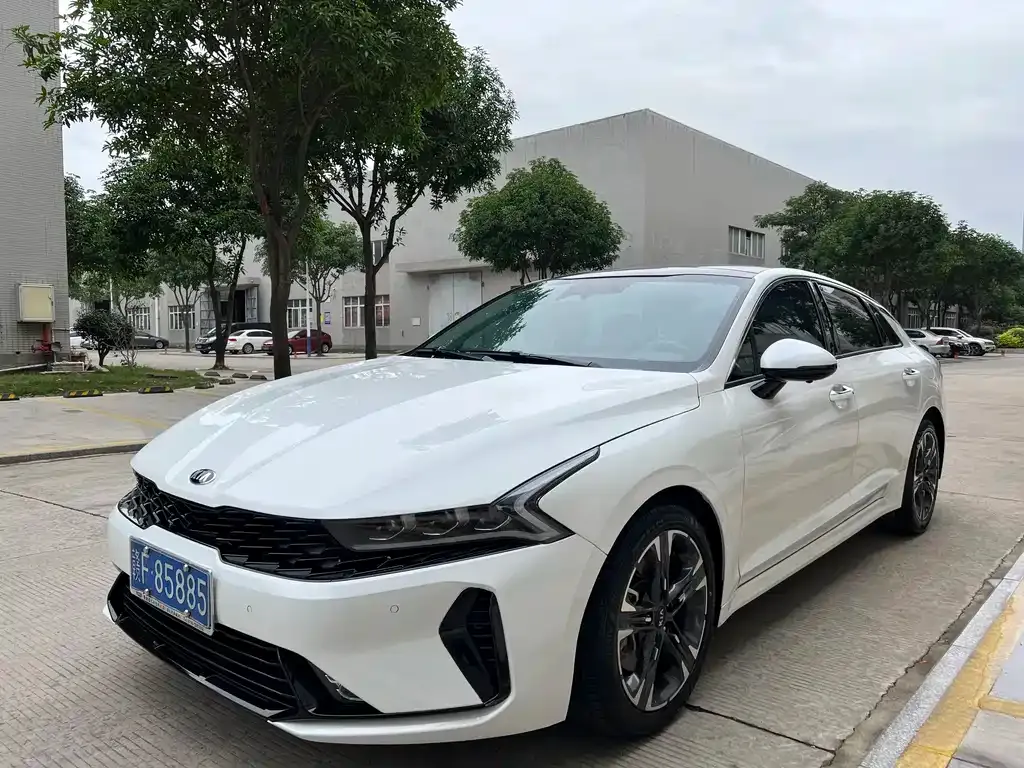 Kia K5 2021 из CN, фото 1