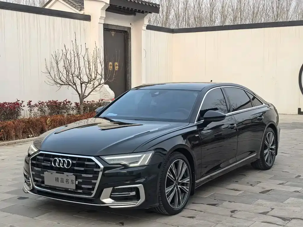 Audi A6L — фото 1