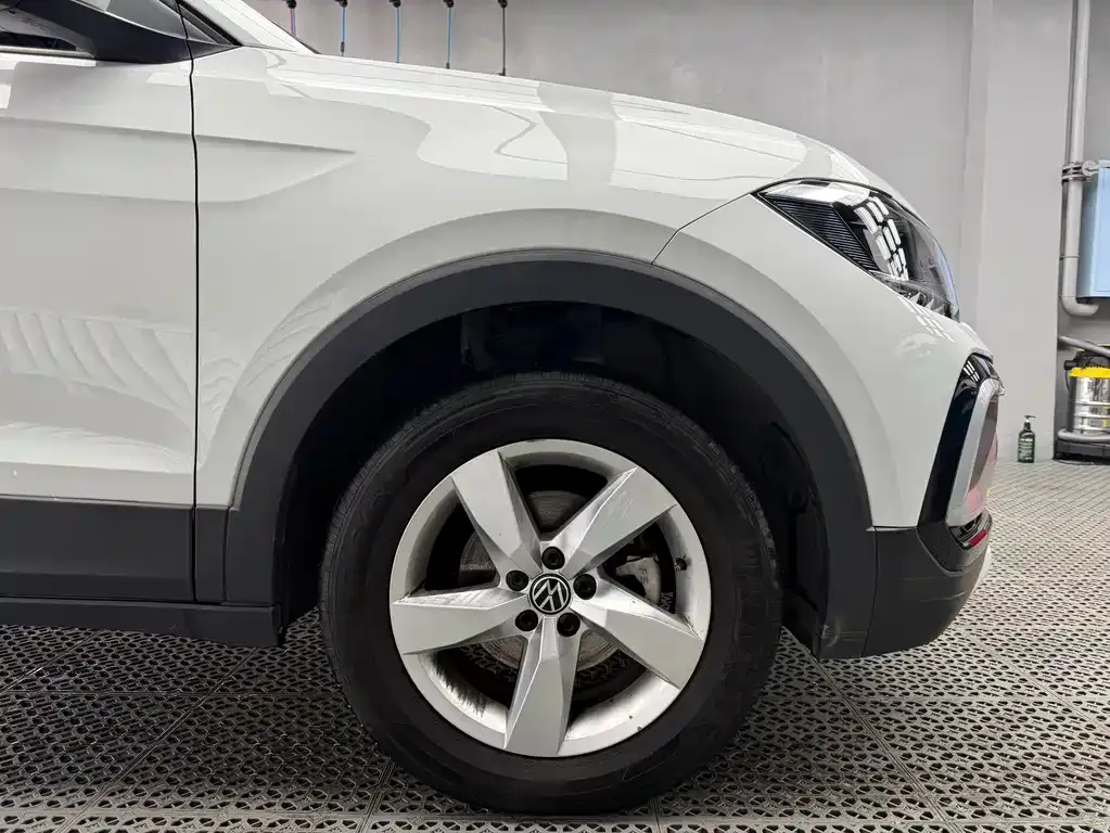 Volkswagen T-Cross — фото 2