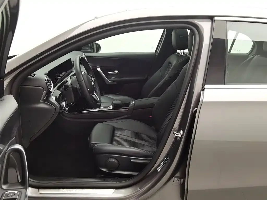 Mercedes-Benz A-Class (Import) 2022 из CN, фото 4