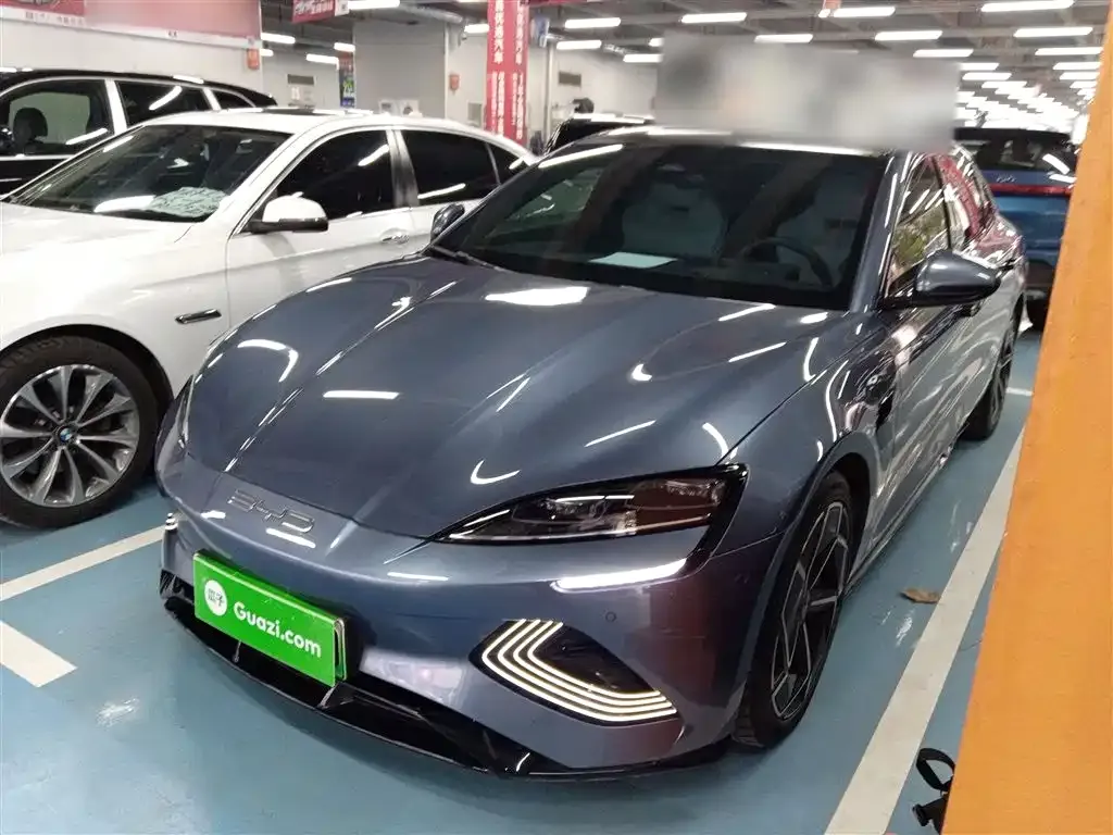 BYD Seal — фото 2