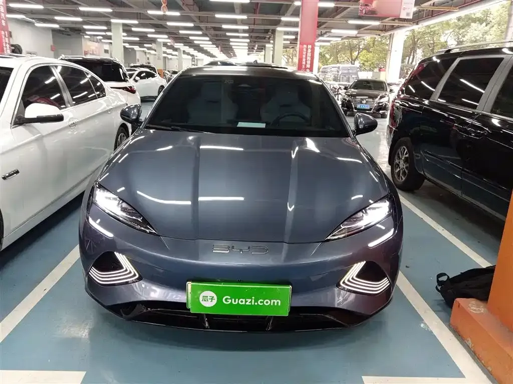 BYD Seal — фото 3