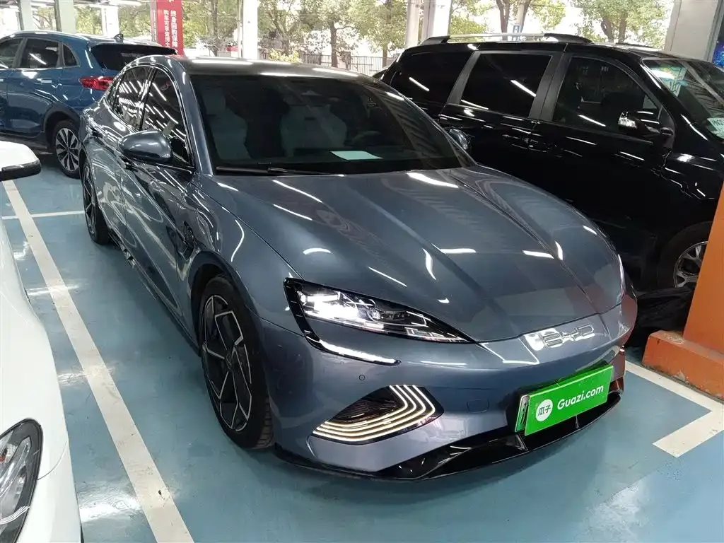 BYD Seal — фото 8