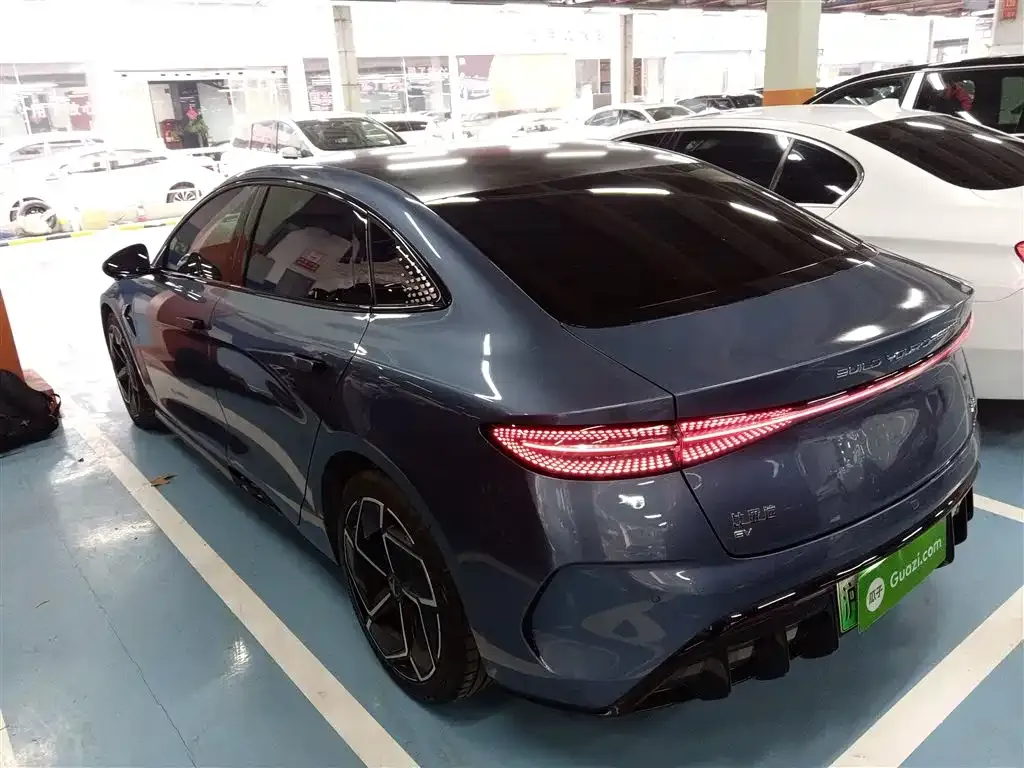 BYD Seal — фото 6