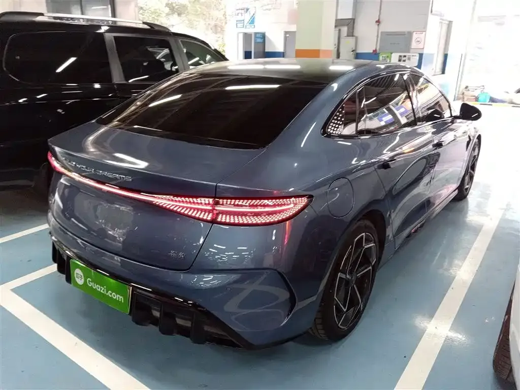 BYD Seal — фото 10