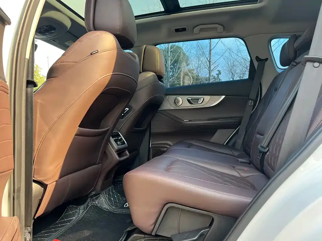 Chery Tiggo 8 PRO NEV 2023 из CN, фото 8