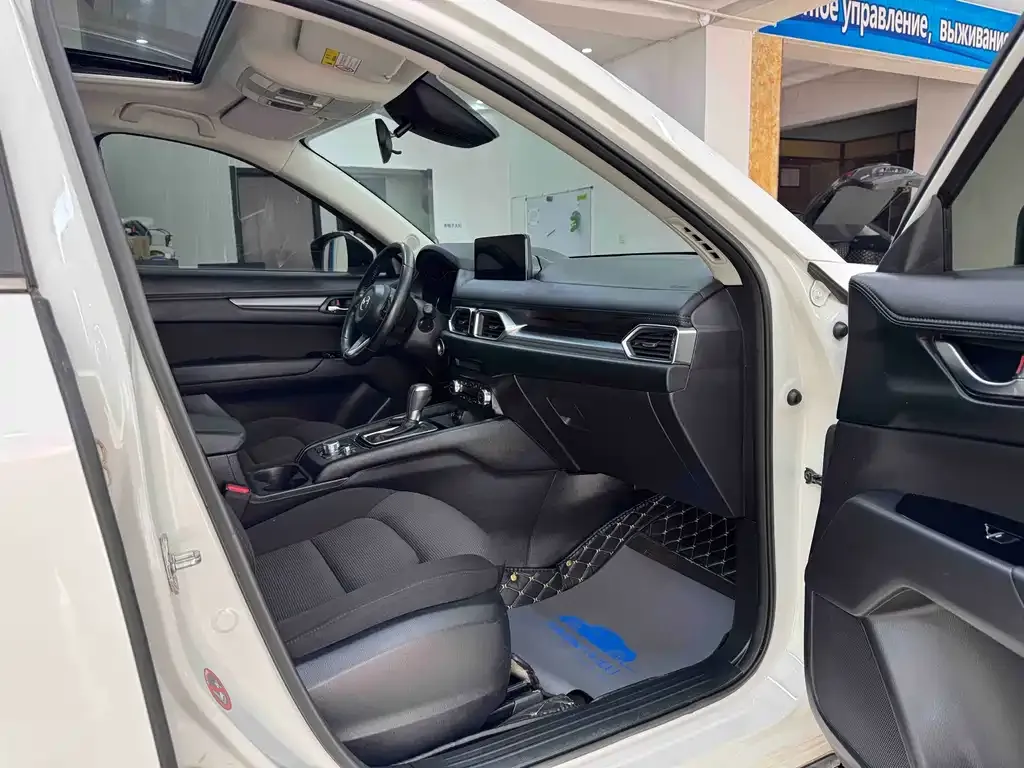 Mazda CX-5 2023 из CN, фото 10
