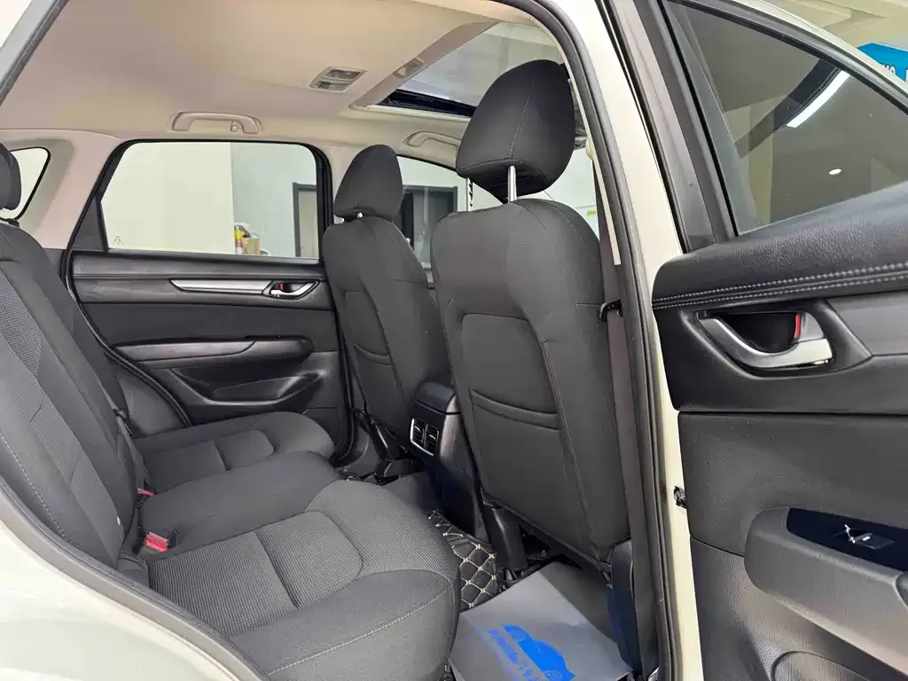 Mazda CX-5 2023 из CN, фото 5