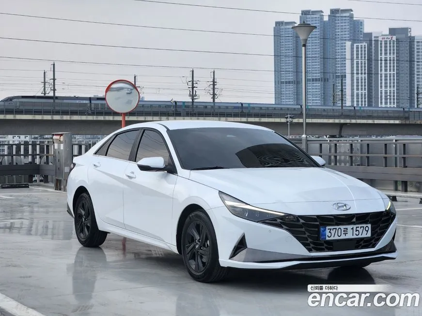 Hyundai AVANTE — фото 3