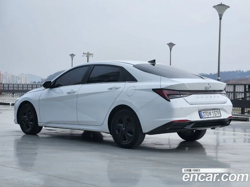 Hyundai AVANTE — фото 8