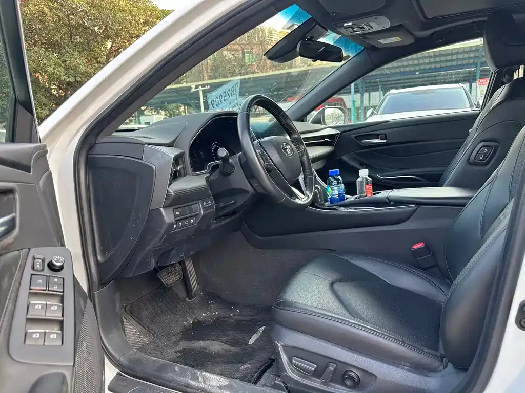Toyota Avalon 2023 из CN, фото 6