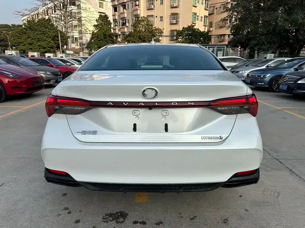 Toyota Avalon 2023 из CN, фото 5