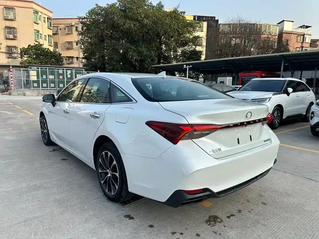 Toyota Avalon 2023 из CN, фото 10