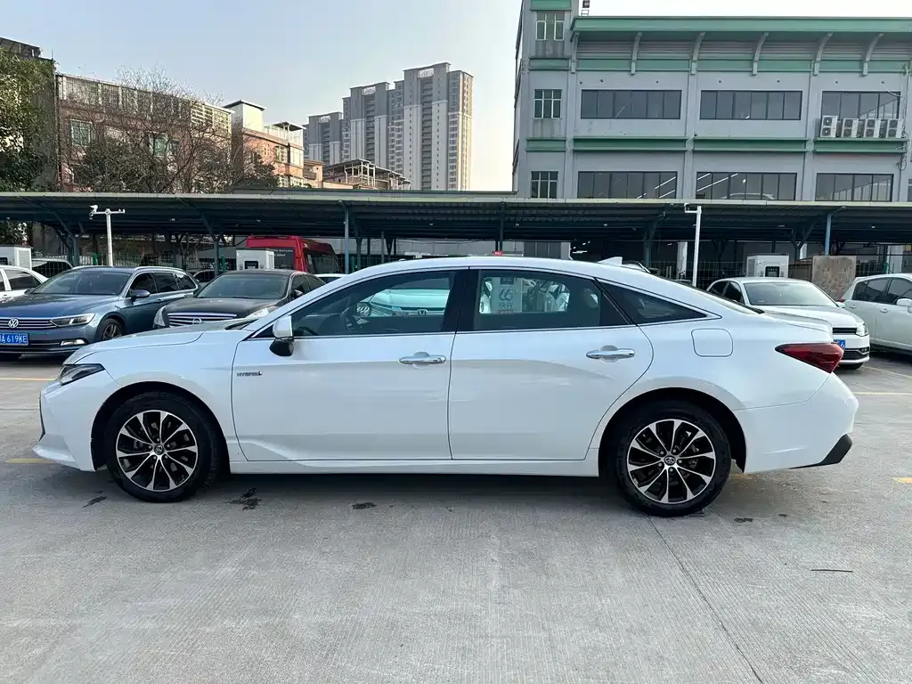 Toyota Avalon 2023 из CN, фото 8