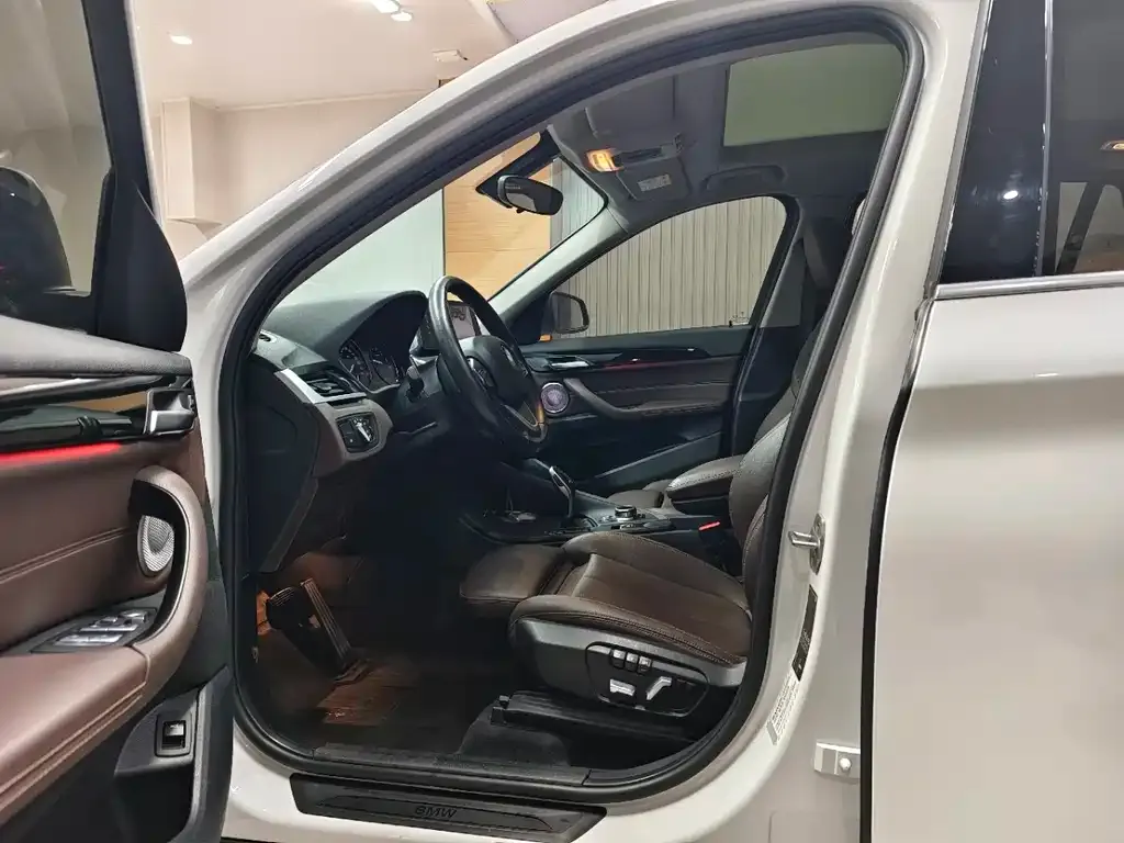 BMW X1 2021 из CN, фото 5