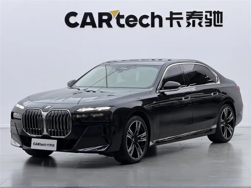 BMW 7 Series 2025 из CN, фото 1