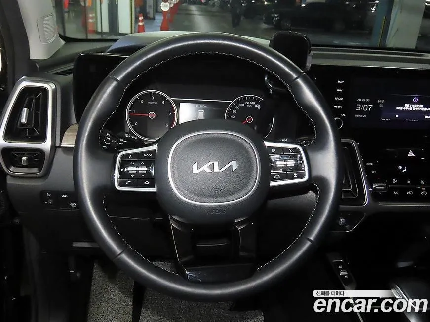 Kia Sorento — фото 9