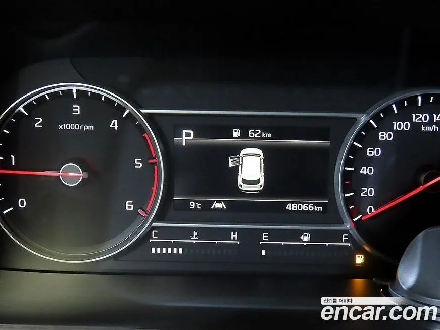 Kia Sorento — фото 4
