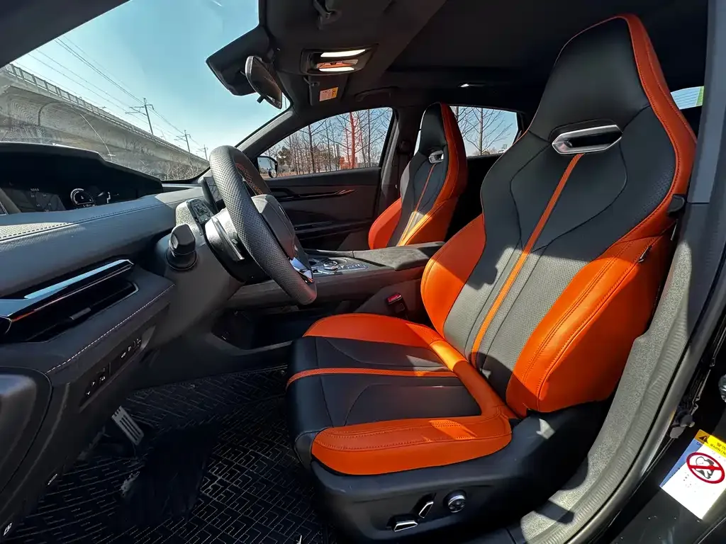 Changan UNI-V 2024 из CN, фото 3
