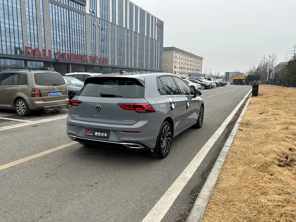Volkswagen Golf 2021 из CN, фото 4