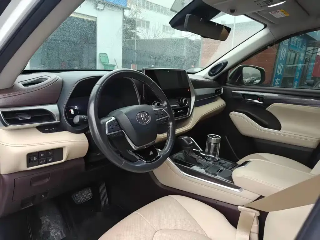 Toyota Highlander 2022 из CN, фото 8