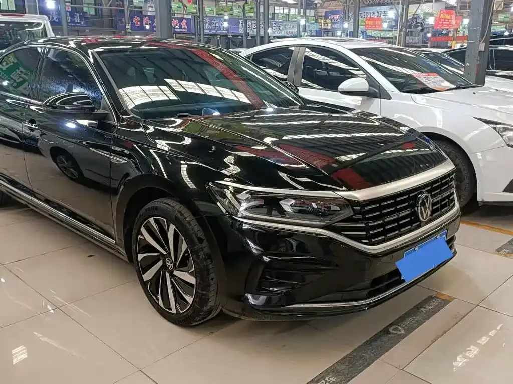 Volkswagen Passat 2023 из CN, фото 10