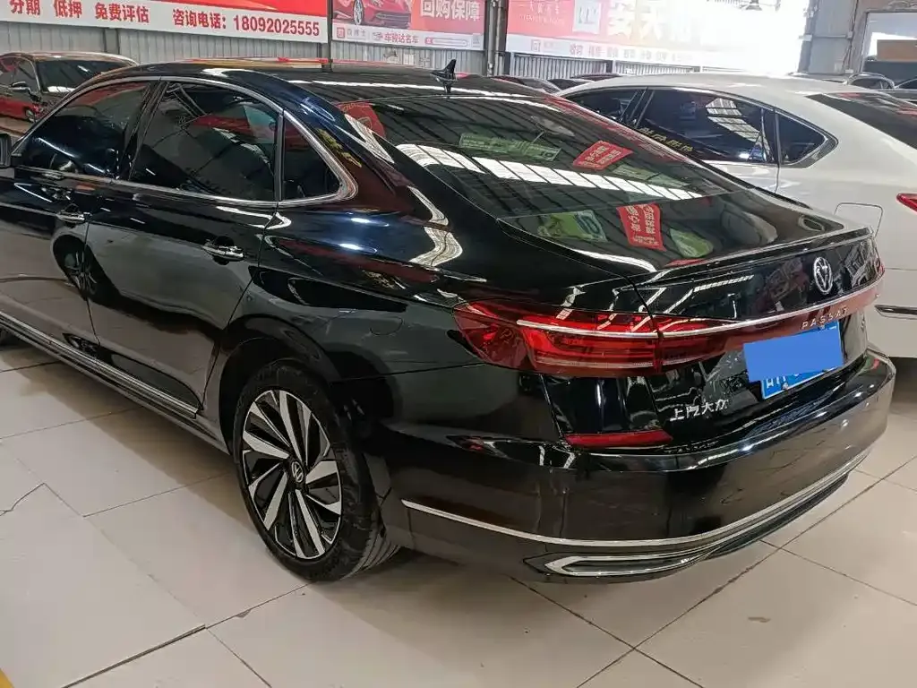 Volkswagen Passat 2023 из CN, фото 8