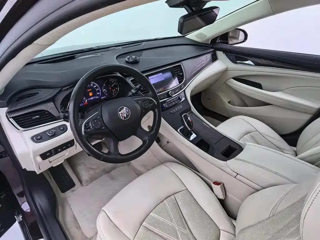 Buick LaCrosse — фото 7