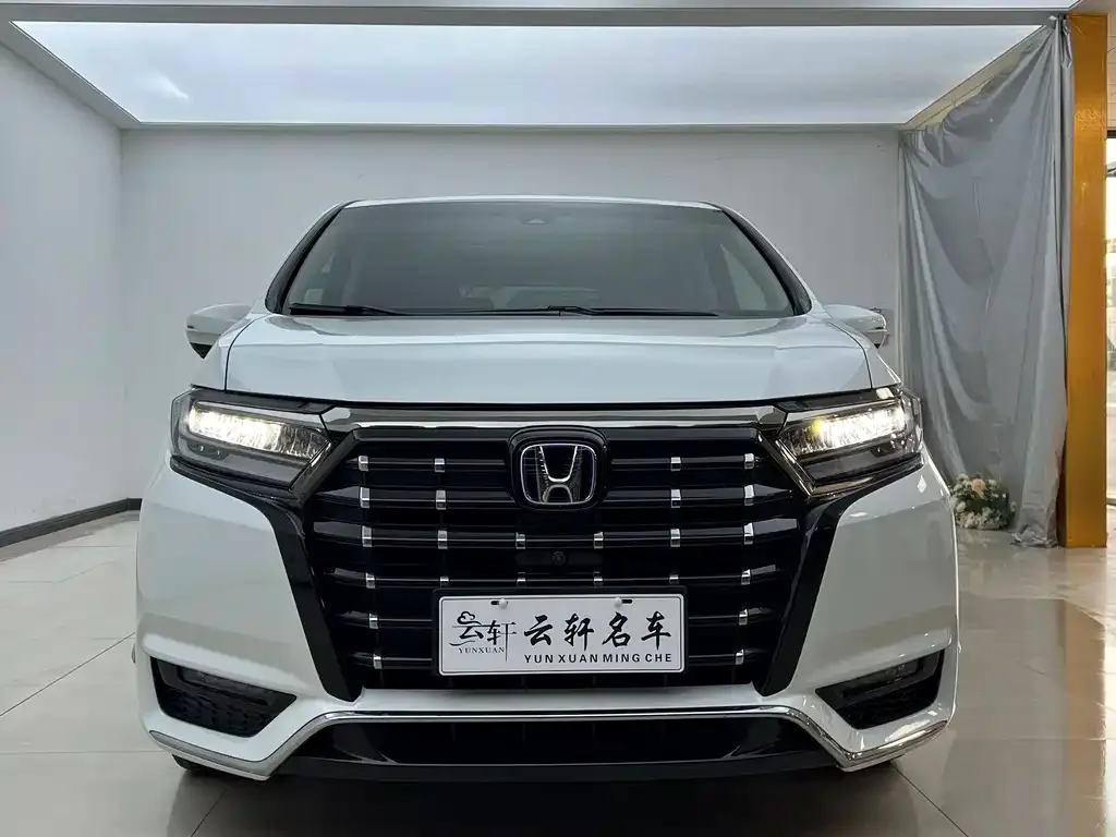 Honda Elysion 2022 из CN, фото 3