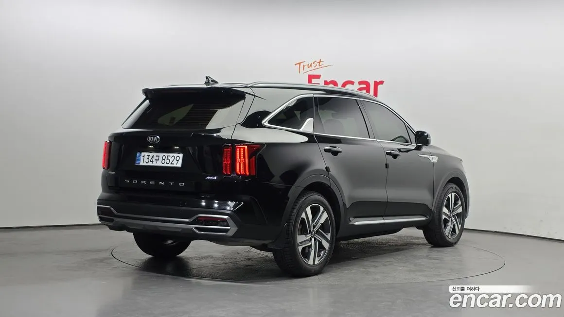 Kia Sorento — фото 5