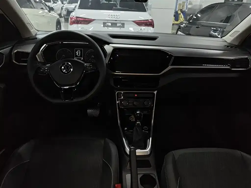Volkswagen T-Cross 2021 из CN, фото 2