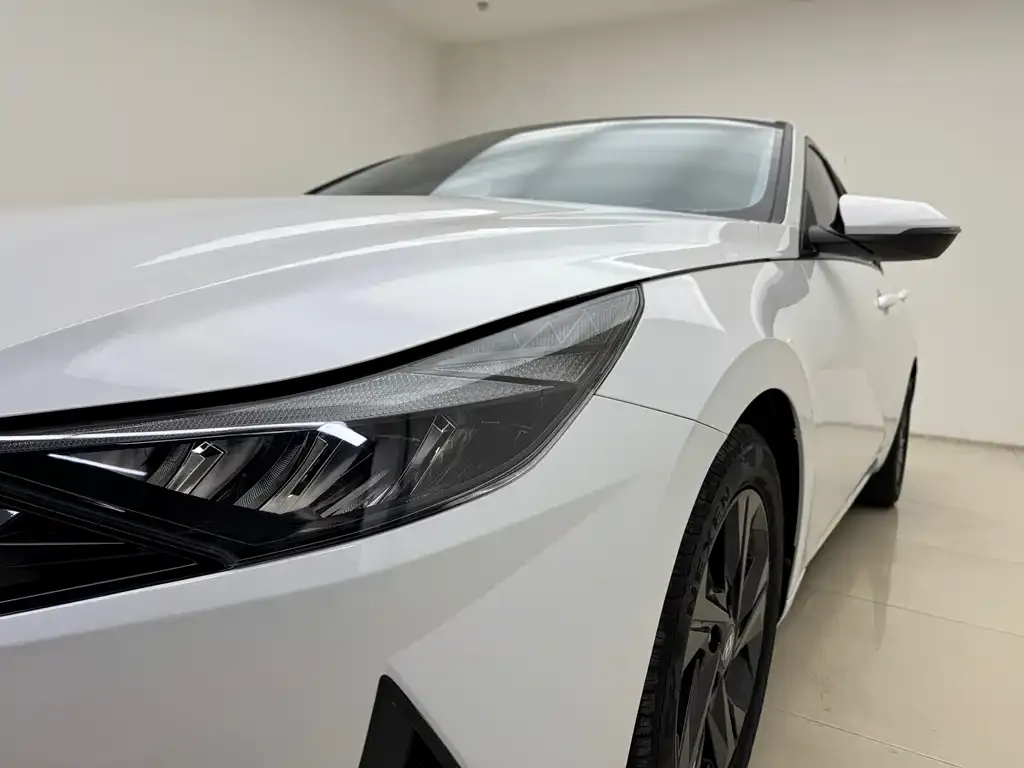 Hyundai Elantra 2023 из CN, фото 6