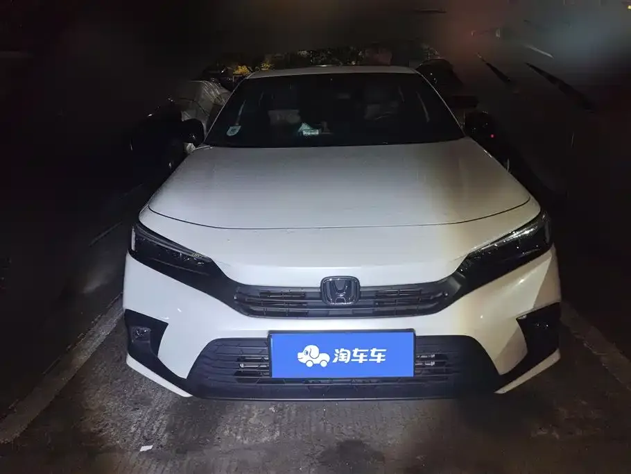 Honda Civic 2022 из CN, фото 2