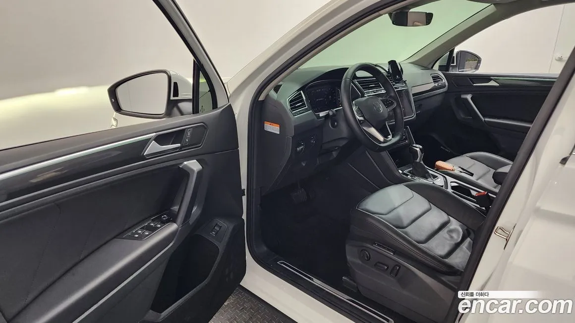 Volkswagen Tiguan 2023 из KR, фото 5