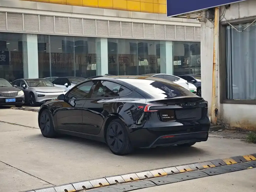 Tesla Model 3 2024 из CN, фото 5