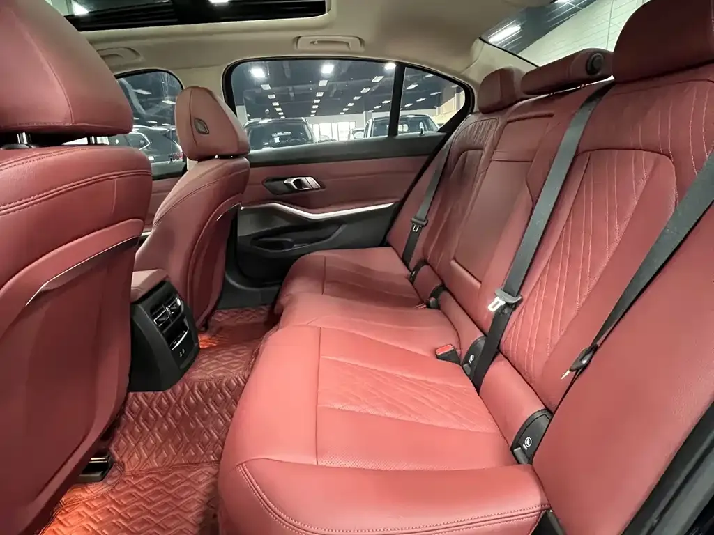 BMW 3 Series 2023 из CN, фото 6