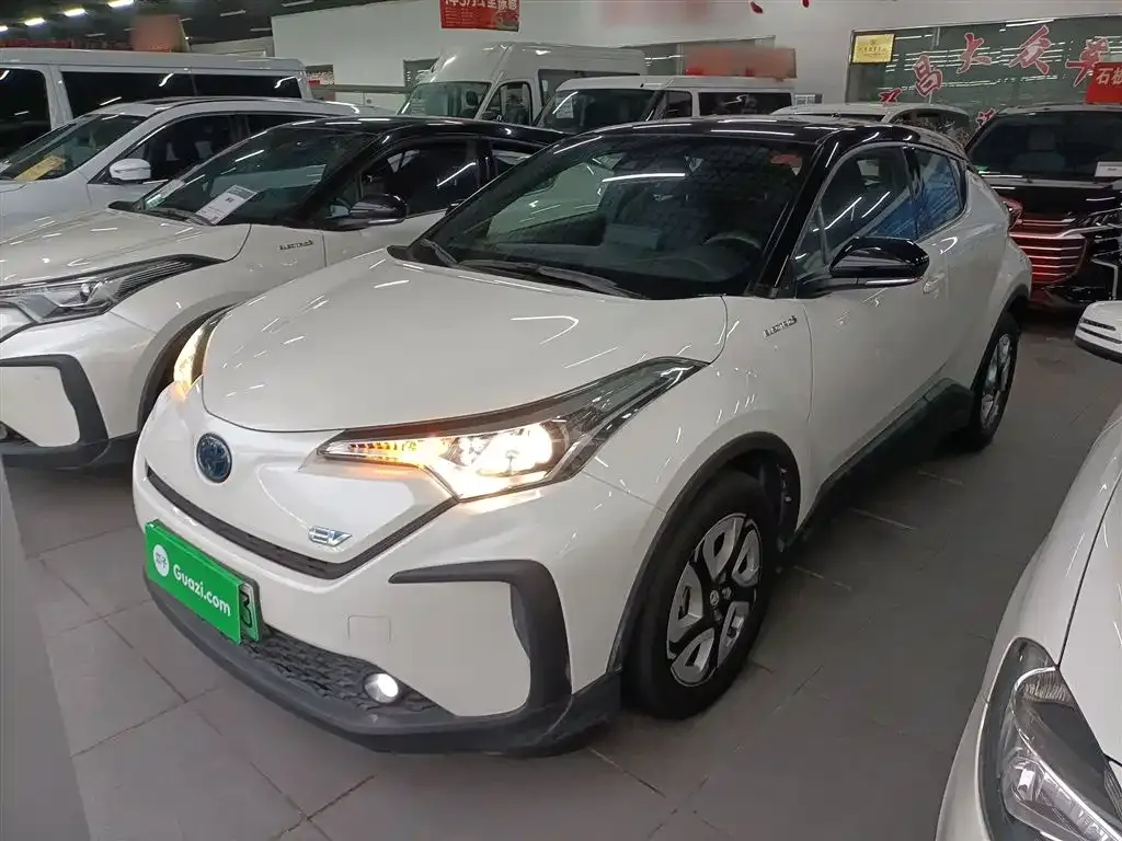 Toyota C-HR EV 2021 из CN, фото 1