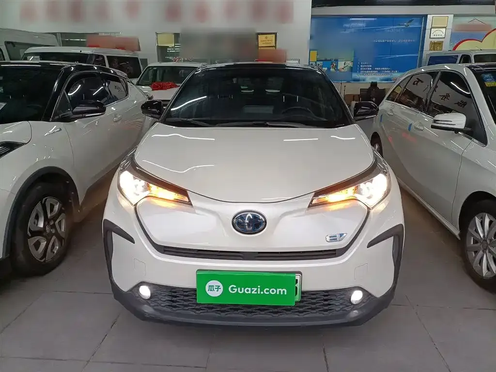 Toyota C-HR EV 2021 из CN, фото 6
