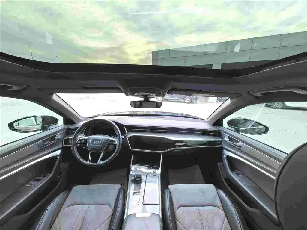 Audi A6L 2023 из CN, фото 10