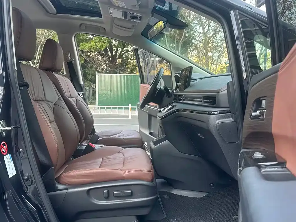 Honda Odyssey 2022 из CN, фото 3