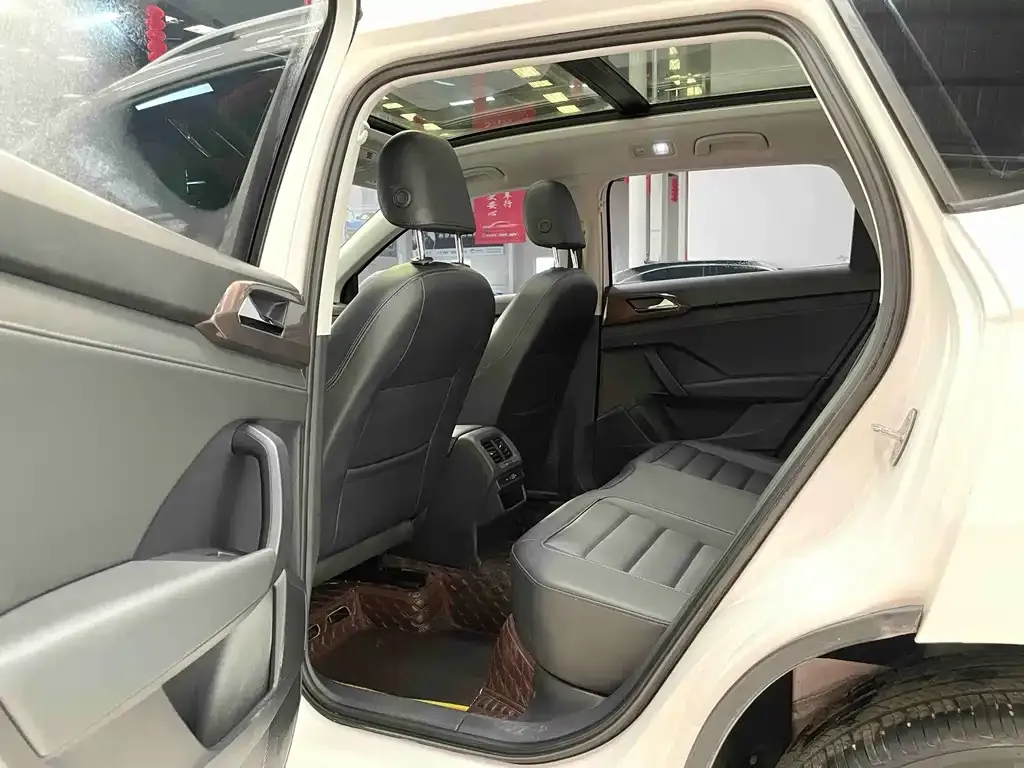Volkswagen Tharu 2022 из CN, фото 10