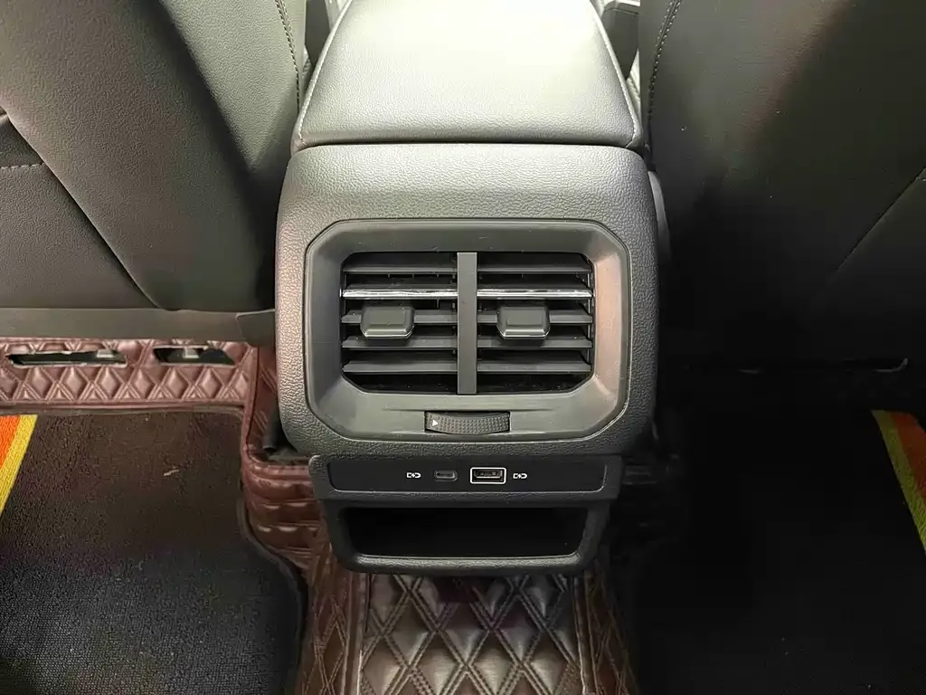 Volkswagen Tharu 2022 из CN, фото 8